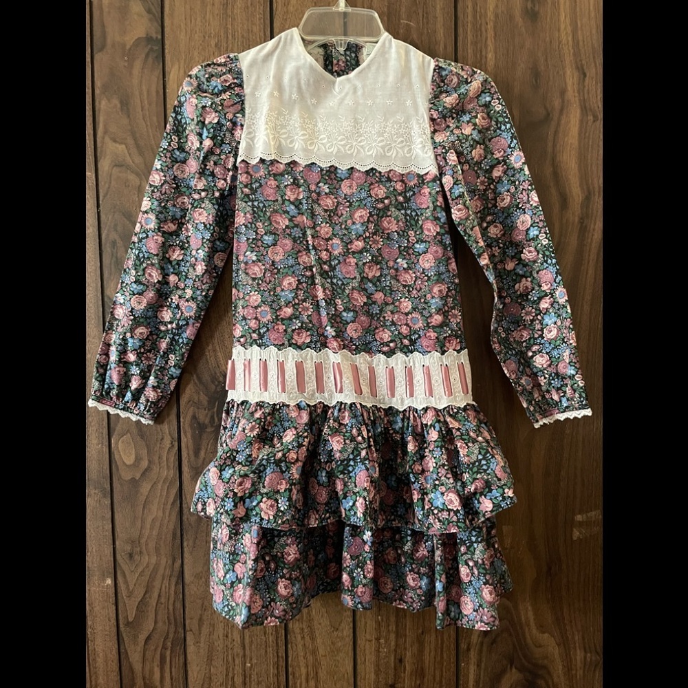 Vintage Peaches N Cream Girls Black/multicolor Floral Ruffle Drop Waist sz 10